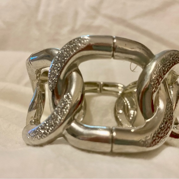 Forever 21 Large chunky Cuff bracelet.  silver tone. - Picture 14 of 16